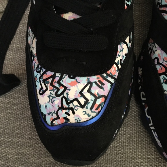 Coach Sneakers - Picture 4 of 8